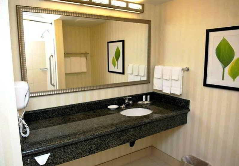 Fairfield Inn & Suites By Marriott Portland North Bagian luar foto